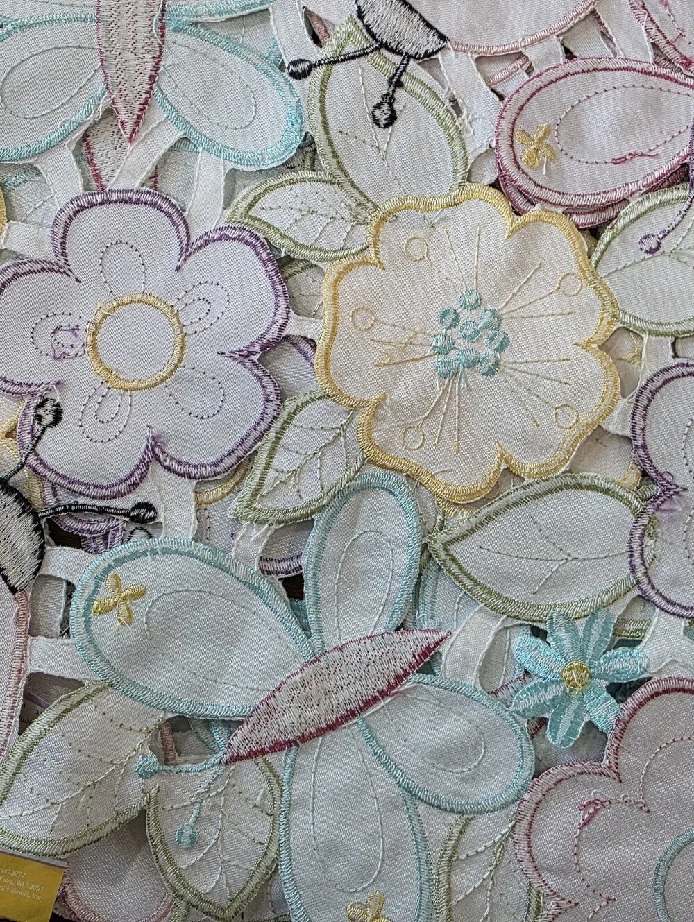 5 Colorful Floral Butterfly Appliqué Place Mats Blossums & Blooms